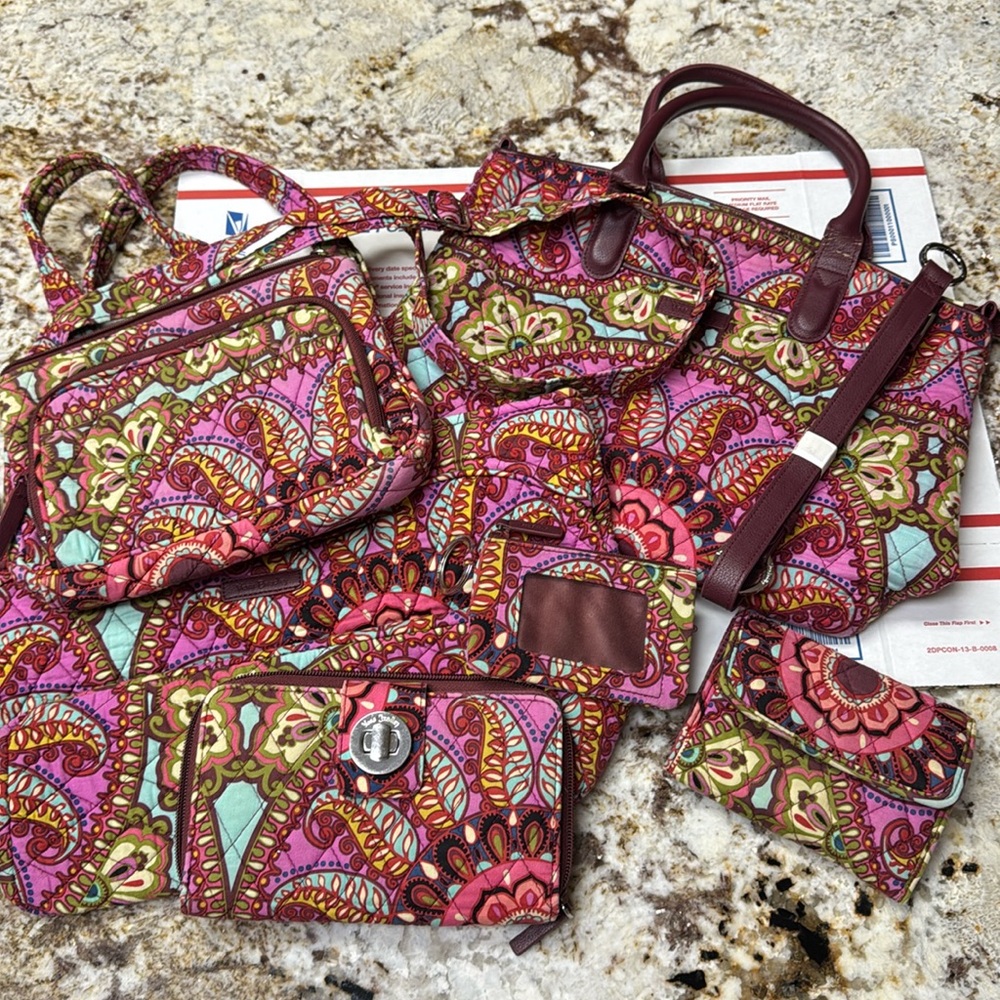 Resort Medallion Vera Bradley Bag and Wallet Bundle